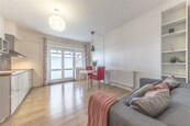 Prodej domu 120 m2, zahrada 383 m2, cena 15990000 CZK / objekt, nabízí CENTURY 21 Harmony