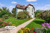 Hisotrická vila na pozemku 723 m2 ve Vysočanech, cena 28880000 CZK / objekt, nabízí CENTURY 21 Harmony