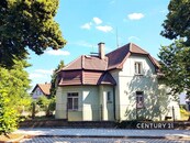 Prvorepubliková vila na pozemku 723 m2 ve Vysočanech, cena 27880000 CZK / objekt, nabízí 