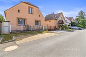 Rodinný dům na prodej, PrahaZbraslav - Lahovice, pohodlné bydlení pro rodinu i dvě generace, cena 13800000 CZK / objekt, nabízí CENTURY 21 4fin Reality