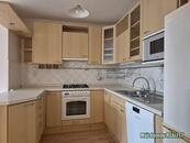 Pronájem rodinného domu 125 m se zahradou, pozemek 300 m2, Čenovická, Praha 9 Újezd nad Lesy., cena 39000 CZK / objekt / měsíc, nabízí Můj domov REALITY s.r.o.