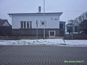 Pronájem rodinného domu 3+1, cca 100 m, se zahradou Praha 9, Horní Počernice, ulice Mezilesí., cena 28000 CZK / objekt / měsíc, nabízí Můj domov REALITY s.r.o.