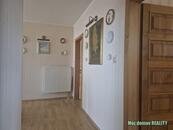 Luxusní vila k pronájmu | 280 m| 6kk | pozemek 1 000 m | Praha 8 Ďáblice | 76 000 Kč/měsíc., cena 74000 CZK / objekt / měsíc, nabízí Můj domov REALITY s.r.o.