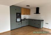 Pronájem rodinného domu 5+kk se zahradou, Praha Klánovice, ihned k nastěhování., cena 59500 CZK / objekt / měsíc, nabízí Můj domov REALITY s.r.o.