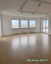 Pronájem reprezentativní Office Villa 801 m² s bazénem a parkováním, Praha 5 Smíchov., cena 180000 CZK / objekt / měsíc, nabízí 