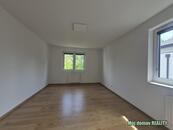 Pronájem rodinného domu 5+kk se zahradou, Praha Klánovice, ihned k nastěhování., cena 55000 CZK / objekt / měsíc, nabízí Můj domov REALITY s.r.o.