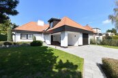 Pronájem rodinného domu se zahradou: Praha 4 - Kunratice, Ke Hrádku, cena 78000 CZK / objekt / měsíc, nabízí ORION Realit s.r.o.