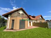 Prodej, RD, Praha - Újezd nad Lesy, ul. Novosibřinská, cena 17500000 CZK / objekt, nabízí