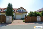 Krajní řadový RD, 4+kk 116 m2 + 19 m2 garáž , zahrada 170 m2, Vyšebrodská, Praha 4 Libuš., cena 42000 CZK / objekt / měsíc, nabízí Novaspol, s.r.o.