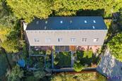 Prodej moderního rodinného domu 4+1 se zahradou a terasou, Praha-Benice, cena 16490000 CZK / objekt, nabízí 