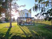 Prodej zařízeného rodinného domu 3kk 128m2 Bezinková, Březiněves, Garáž, Zahrada 542m2, cena 19500000 CZK / objekt, nabízí 