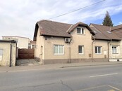 Exklusivní Prodeji RD s ordinací 6+kk 110m2, komerční pozemek 663m2, Praha 10 Uhříněves, průml. zóna, cena 16800000 CZK / objekt, nabízí Reality PROSTOR s.r.o