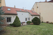 Prodej rodinného domu 6 + 1/dvě garáže, zahrada v Praze 10 - Strašnice, ulice Průběžná., cena 20490000 CZK / objekt, nabízí 