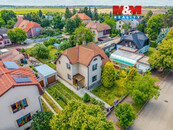 Prodej rodinného domu, 146 m2, Praha, ul. Pplk. Nováčka, cena cena v RK, nabízí M&M reality holding a.s.