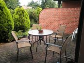Prostorný dům, 5 ložnic, 3 koupelny, 4 WC, 2 garáže, obytný suterén, fotovoltaika, cena 65000 CZK / objekt / měsíc, nabízí 