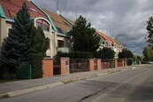 Pronájem domu 7+kk 300 m2 Praha 5- Stodůlky, Ovčí hájek, cena 70000 CZK / objekt / měsíc, nabízí ATLAS reality