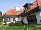 Pronájem rodinného domu 6+1, (471m2), Praha 4 Kunratice, cena 88000 CZK / objekt / měsíc, nabízí ATLAS reality