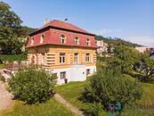 Prodej rodinného domu 202 m2, pozemek 1.282 m2, cena 20500000 CZK / objekt, nabízí 
