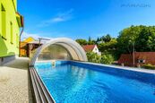 Prodej luxusního rodinného domu 9+2 (367m), BAZÉN, TERASA, POSILOVNA, GARÁŽ, PRAHA 6 - LYSOLAJSKÉ ÚD, cena 33990000 CZK / objekt, nabízí 