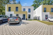 Prémiové bydlení 5+kk v rodinném domě i pro velkou rodinu. Novostavba, ihned k nastěhování, parkování, zahrada. Prestižní adresa Praha Klánovice., cena 19200000 CZK / objekt, nabízí 