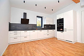 Pronájem rodinného domu 190 m², pozemek 285 m² Hillebrantova, cena 59990 CZK / objekt, nabízí Soukromá inzerce z DBP.cz
